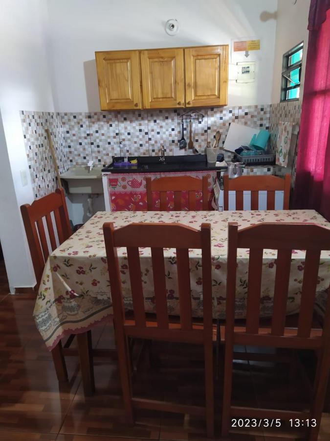 Hostel El Amanecer Пуерто Игуасу Екстериор снимка