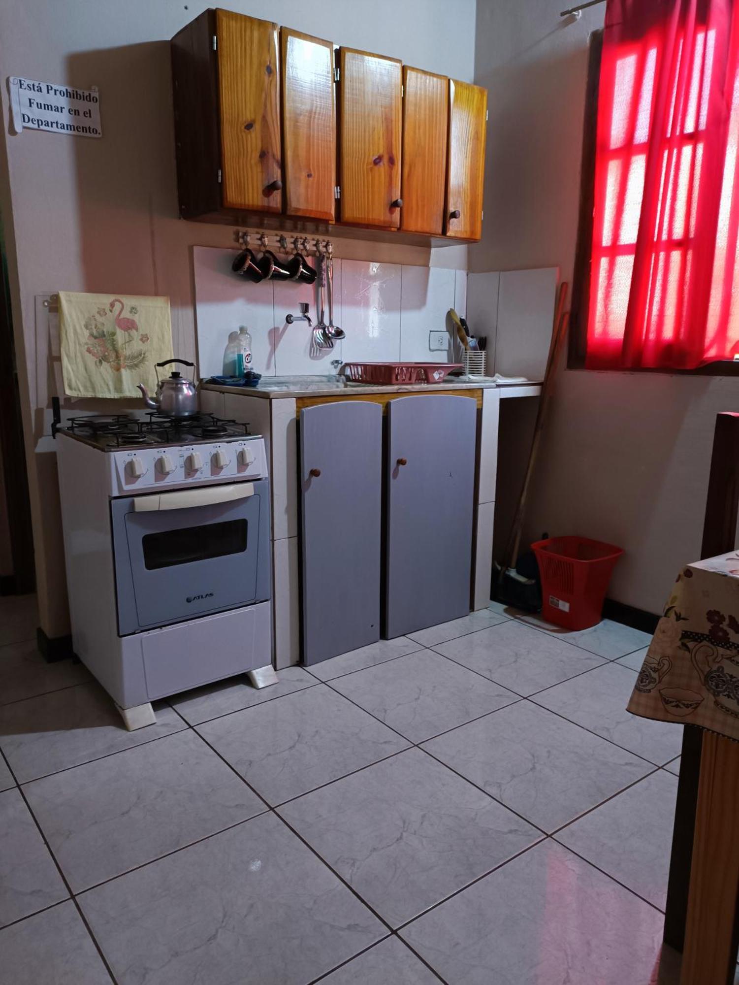 Hostel El Amanecer Пуерто Игуасу Екстериор снимка