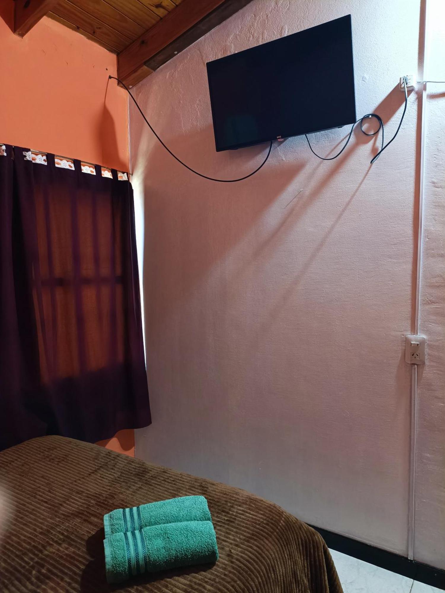 Hostel El Amanecer Пуерто Игуасу Стая снимка