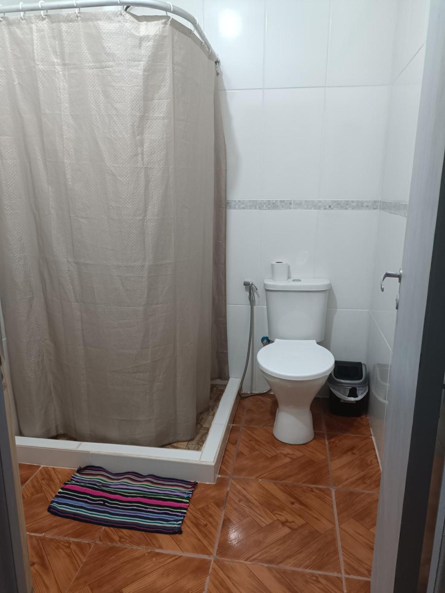 Hostel El Amanecer Пуерто Игуасу Екстериор снимка
