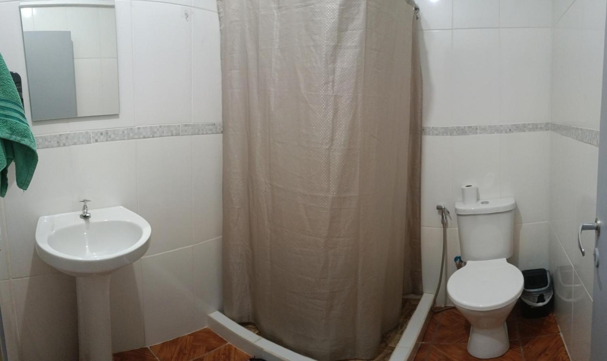 Hostel El Amanecer Пуерто Игуасу Екстериор снимка